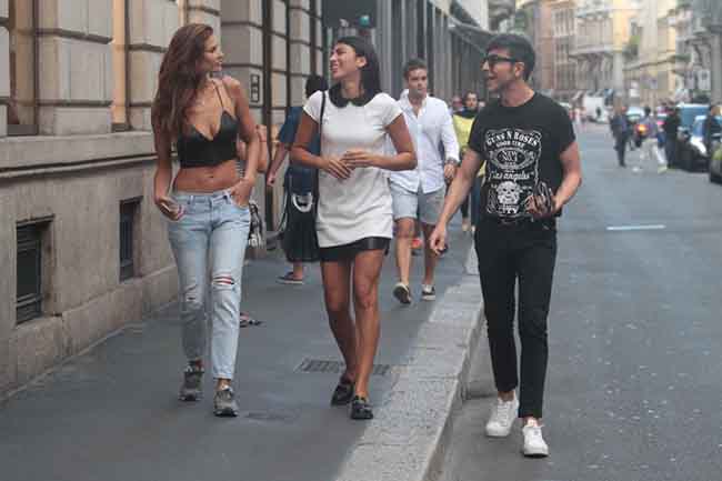 Dopo Venezia Giulia Salemi e Dayane Mello scaldano Milano. FOTO Dopo Venezia Giulia Salemi e Dayane Mello scaldano Milano. FOTO