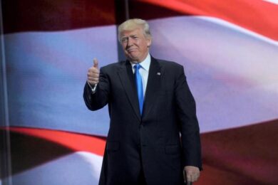 Usa: Trump torna a lodare Putin: “E’ stato più leader di Obama”