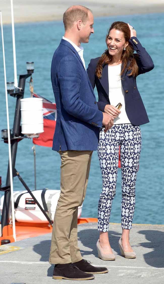 Kate Middleton, magrissima ma lato B da urlo. Il segreto? Low cost… Foto Kate Middleton, magrissima ma lato B da urlo. Il segreto? Low cost… Foto