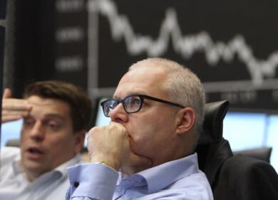 Borse in calo dopo Bce e Fed: banche giù. Bot, tassi in rialzo