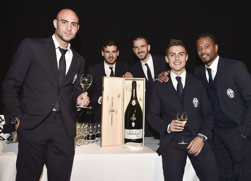 Bollicine Ferrari e Juventus: squadra che vince non si cambia Bollicine Ferrari e Juventus: squadra che vince non si cambia