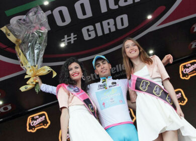 Ciclismo, il Giro del centenario parte dalla Sardegna