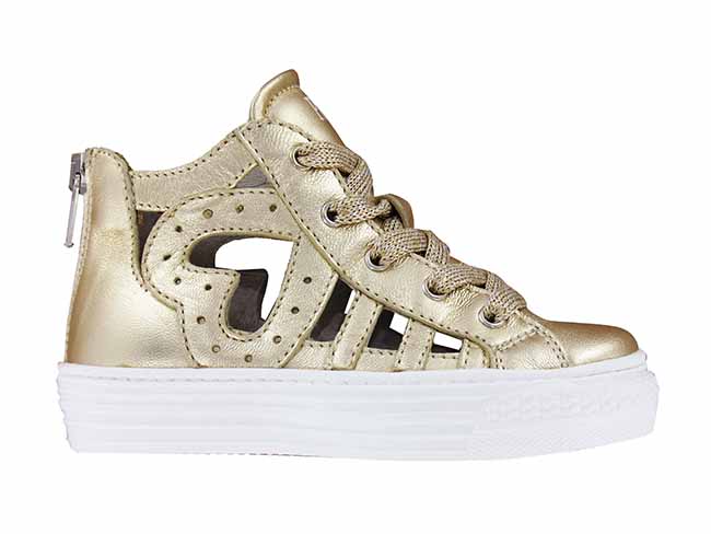 Scarpe, ecco le tendenze moda della primavera-estate 2017 Scarpe, ecco le tendenze moda della primavera-estate 2017