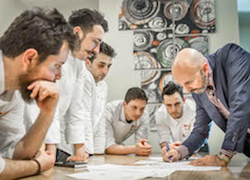 Lo chef stellato Andrea Ribaldone ospite a Eataly Milano Smeraldo Lo chef stellato Andrea Ribaldone ospite a Eataly Milano Smeraldo