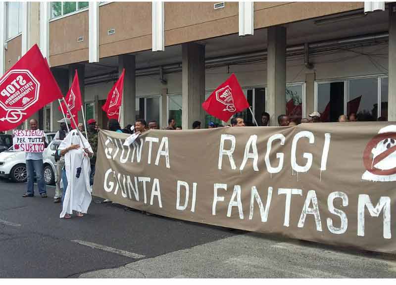 Emergenza casa, nuova tegola sulla giunta Raggi. Municipi occupati Emergenza casa, nuova tegola sulla giunta Raggi. Municipi occupati