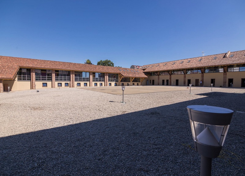 Cascina Moncucco diventa residenza per studenti Iulm. FOTO Cascina Moncucco diventa residenza per studenti Iulm. FOTO