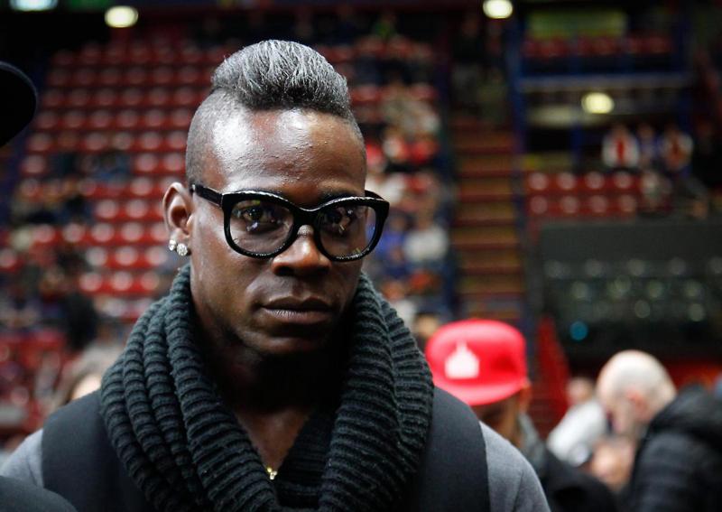 Balotelli in tribuna “fragilità emotiva”. Nizza caos, veleno dal Daily Mail Balotelli in tribuna “fragilità emotiva”. Nizza caos, veleno dal Daily Mail