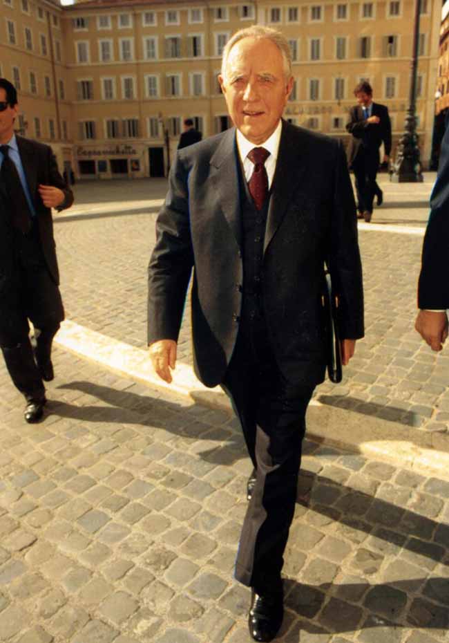 Ciampi, funerali privati tra politici e vip Ciampi, funerali privati tra politici e vip