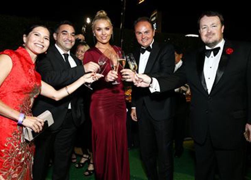 Ferrari tra le star degli Emmy Awards: le bollicine incantano le stars Ferrari tra le star degli Emmy Awards: le bollicine incantano le stars