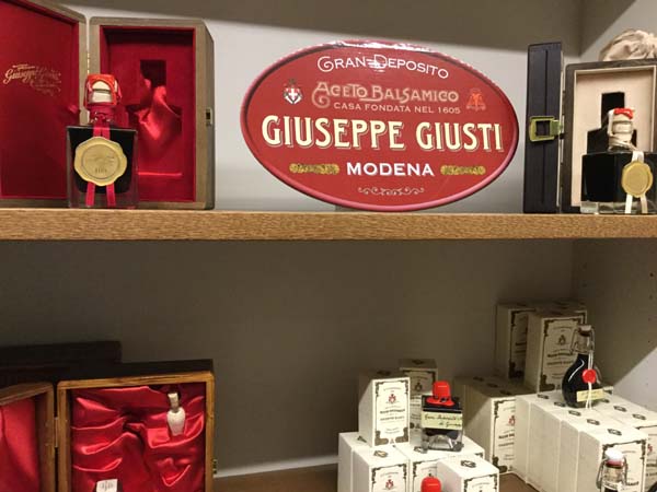 Apre “Altezza Duomo”: la bottega gourmet della tradizione Apre “Altezza Duomo”: la bottega gourmet della tradizione
