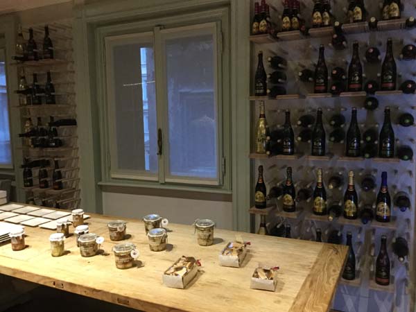 Apre “Altezza Duomo”: la bottega gourmet della tradizione Apre “Altezza Duomo”: la bottega gourmet della tradizione