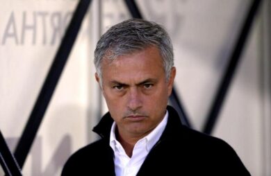 Mourinho: “Critiche? Tanti Einstein”. Sfogo Mourinho: ma Manchester è in crisi