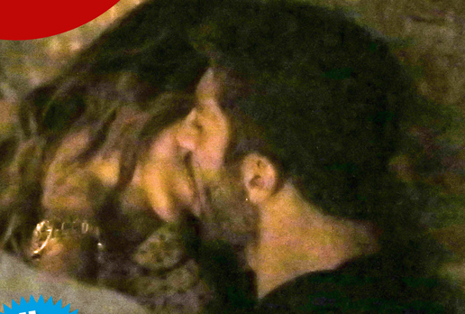 Belen e Iannone prima lite. La Rodriguez con una forchetta in mano. Foto Belen e Iannone prima lite. La Rodriguez con una forchetta in mano. Foto
