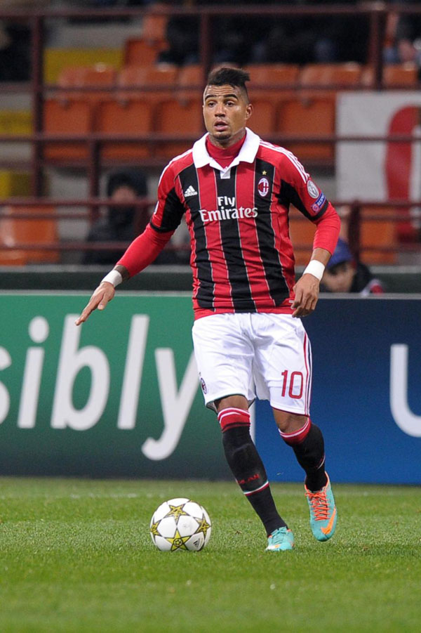 Boateng: “Spendevo soldi in vestiti e discoteche, Berlusconi mi diceva che..” Boateng: “Spendevo soldi in vestiti e discoteche, Berlusconi mi diceva che..”