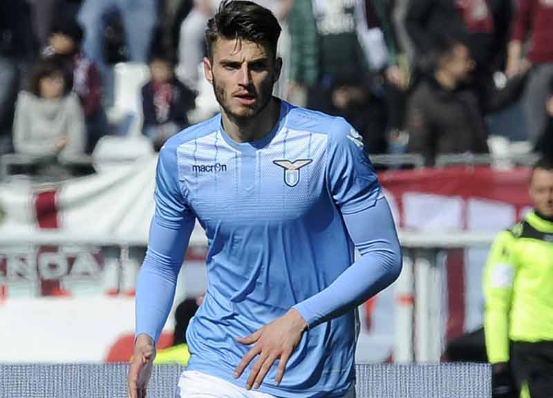 Lazio, il difensore Wesley Hoedt è diventato papà. Nasce Noli Valentina Maria Lazio, il difensore Wesley Hoedt è diventato papà. Nasce Noli Valentina Maria