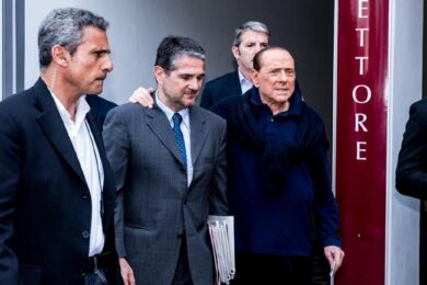 Berlusconi: “La malattia mi ha fatto capire che sono un uomo di 80 anni”