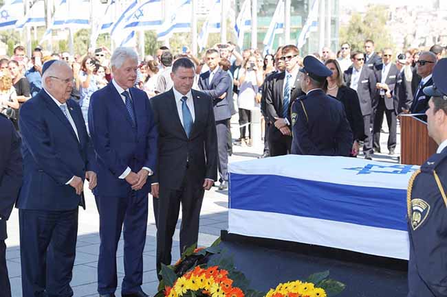 Gerusalemme, funerali di Shimon Peres: i grandi del mondo per l’ultimo saluto Gerusalemme, funerali di Shimon Peres: i grandi del mondo per l’ultimo saluto