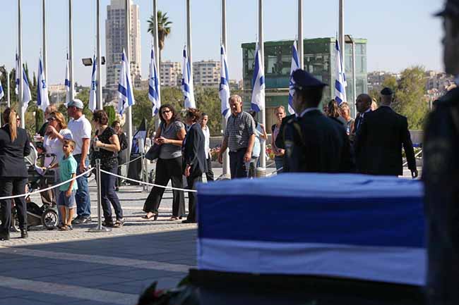 Gerusalemme, funerali di Shimon Peres: i grandi del mondo per l’ultimo saluto Gerusalemme, funerali di Shimon Peres: i grandi del mondo per l’ultimo saluto