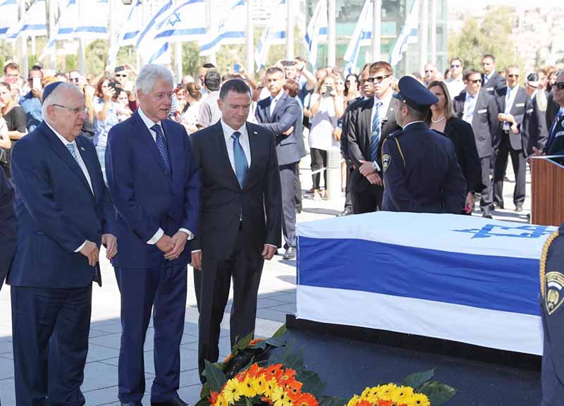 Gerusalemme, funerali di Shimon Peres: i grandi del mondo per l’ultimo saluto Gerusalemme, funerali di Shimon Peres: i grandi del mondo per l’ultimo saluto