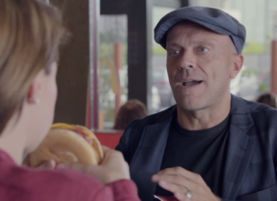 Max Pezzali : un mito il Gran Crispy Mc Bacon