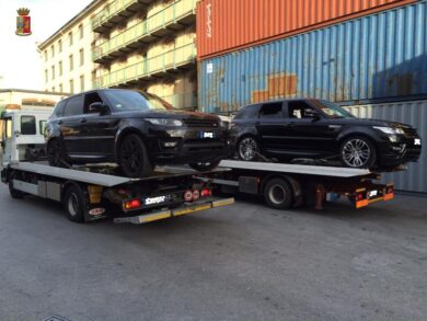 Furti d’auto, sette arresti della polizia nell’Operazione Endurance
