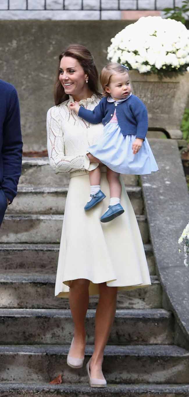 Kate Middleton, rumors: il piccolo George promesso alla principessa Leonore? Kate Middleton, rumors: il piccolo George promesso alla principessa Leonore?
