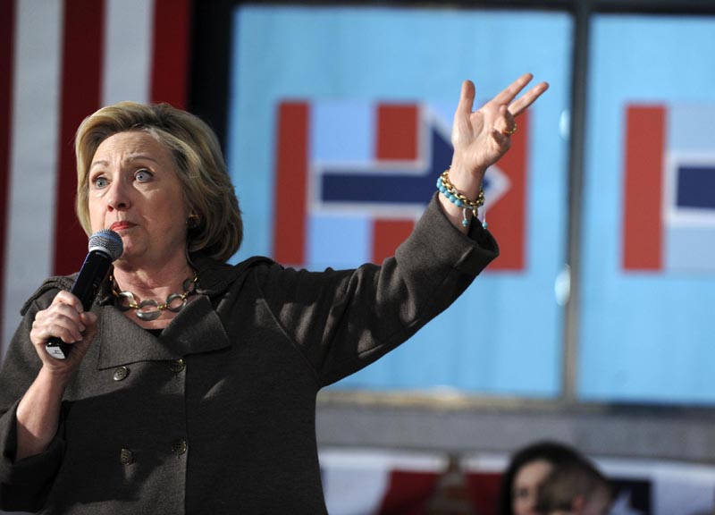 Hillary Clinton e l’ansia da soldi. Da dove nasce l’ossessione per il lusso