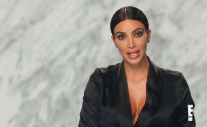 Parigi, Kim Kardashian aggredita in un albergo da due uomini mascherati Parigi, Kim Kardashian aggredita in un albergo da due uomini mascherati