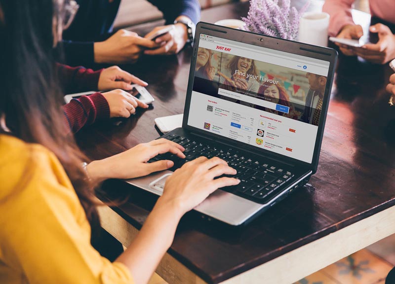 Just Eat investe sulle start up di successo: ecco come candidarsi Just Eat investe sulle start up di successo: ecco come candidarsi