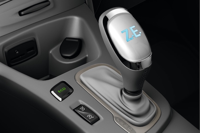 Renault investe nelle future auto elettriche e auto ibride a basso costo
