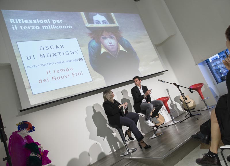 Il tempo dei Nuovi Eroi: nuovo libro di Oscar di Montigny Il tempo dei Nuovi Eroi: nuovo libro di Oscar di Montigny