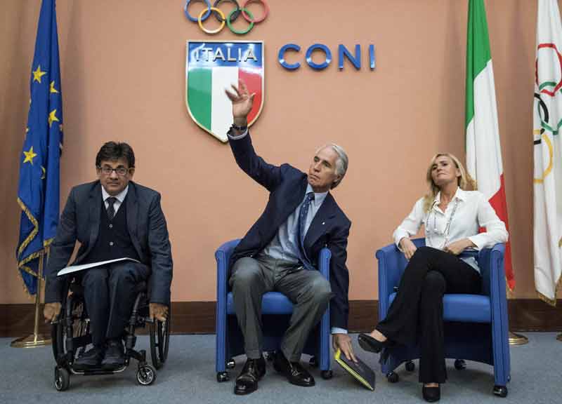 Roma 2024, Malagò ritira la candidatura e annuncia di voler puntare su Milano Roma 2024, Malagò ritira la candidatura e annuncia di voler puntare su Milano