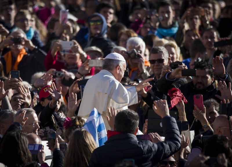 Festa dei Nonni, Papa Francesco incontra 7mila nonni e nonne di tutta Italia Festa dei Nonni, Papa Francesco incontra 7mila nonni e nonne di tutta Italia