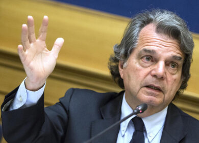Brunetta: “Parisi si informi prima di parlare. Pochezza intellettuale”