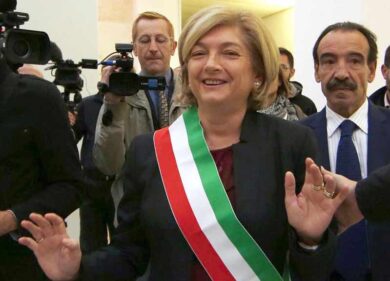 Rifiuti Roma, Paola Muraro, M5S, fa dietrofront: “Sì alla discarica, serve”