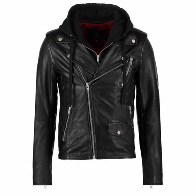 Moda uomo, 5 attori per 5 look. Da Ryan Gosling a Daniel Craig Moda uomo, 5 attori per 5 look. Da Ryan Gosling a Daniel Craig