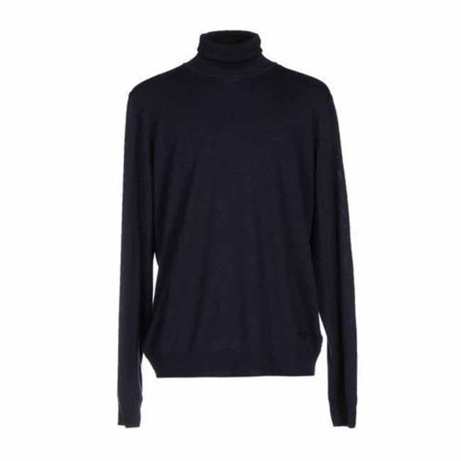 Moda uomo, 5 attori per 5 look. Da Ryan Gosling a Daniel Craig Moda uomo, 5 attori per 5 look. Da Ryan Gosling a Daniel Craig