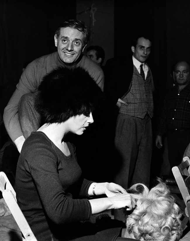 E’ morto il premio Nobel Dario Fo. Domani i funerali laici in piazza Duomo E’ morto il premio Nobel Dario Fo. Domani i funerali laici in piazza Duomo