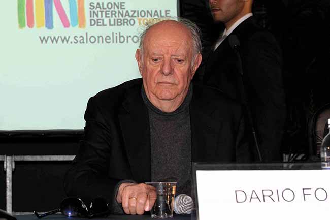 E’ morto il premio Nobel Dario Fo. Domani i funerali laici in piazza Duomo E’ morto il premio Nobel Dario Fo. Domani i funerali laici in piazza Duomo