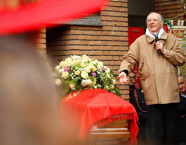 E’ morto il premio Nobel Dario Fo. Domani i funerali laici in piazza Duomo E’ morto il premio Nobel Dario Fo. Domani i funerali laici in piazza Duomo