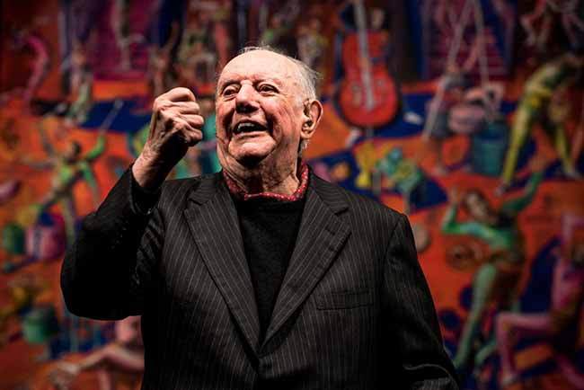 E’ morto il premio Nobel Dario Fo. Domani i funerali laici in piazza Duomo E’ morto il premio Nobel Dario Fo. Domani i funerali laici in piazza Duomo