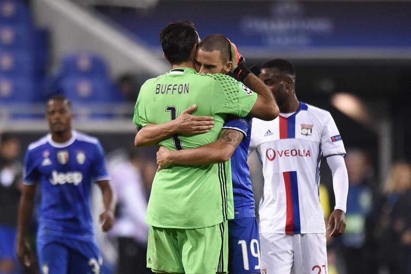 Juventus, Buffon strepitoso a Lione. “Ho sentito tante stupidate tranne una” Juventus, Buffon strepitoso a Lione. “Ho sentito tante stupidate tranne una”