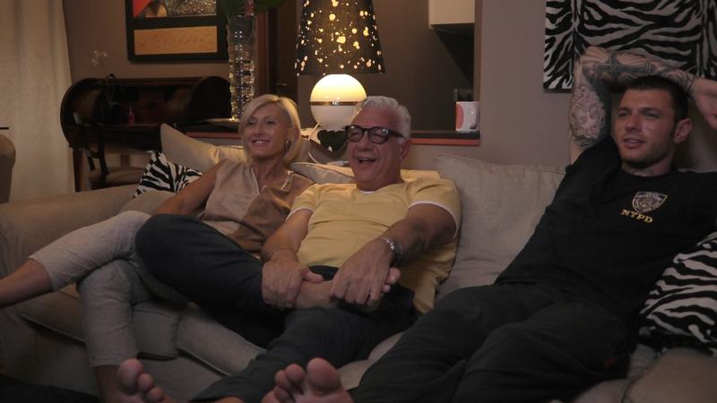 Gogglebox, arriva il primo Fixed show: in seconda serata su Italia 1 Gogglebox, arriva il primo Fixed show: in seconda serata su Italia 1
