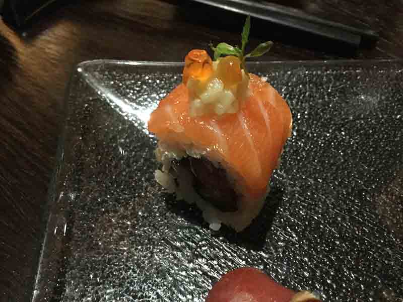 Pizza o sushi? Gli italiani scelgono le bacchette: ecco i cibi più amati