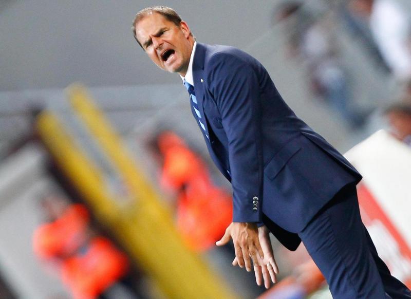 Inter, De Boer a rischio esonero. “Non so se sarà in panchina mercoledì”