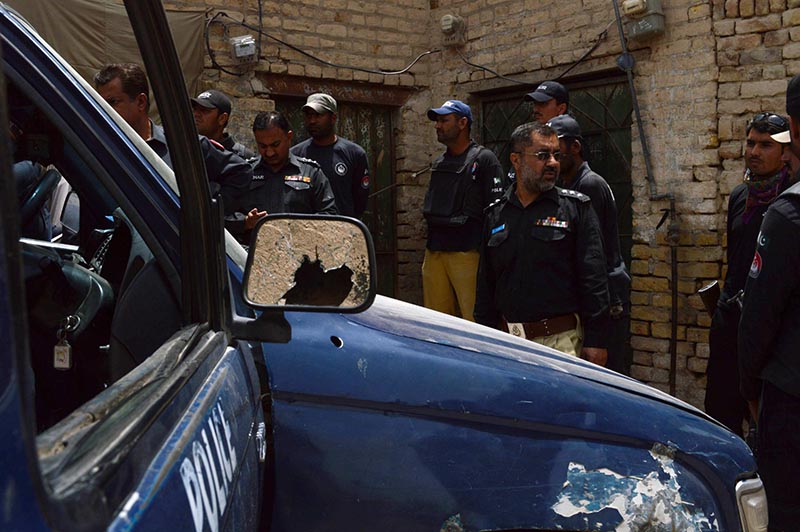 Pakistan, assalto a una scuola di polizia: oltre 60 vittime Pakistan, assalto a una scuola di polizia: oltre 60 vittime