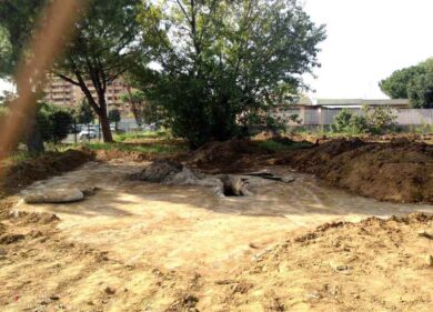 La Rustica, discarica abusiva nel parco giochi: nascondeva materiali tossici