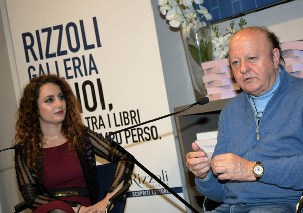 Massimo Boldi diventa scrittore: ecco Le Mie Tre Vite Massimo Boldi diventa scrittore: ecco Le Mie Tre Vite