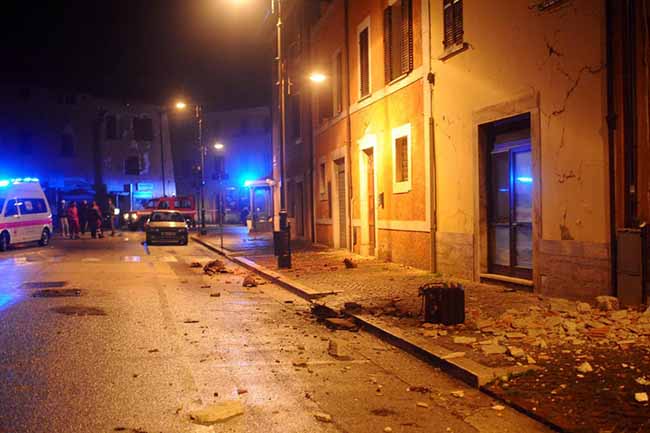 Terremoto nelle Marche, 5mila sfollati. Il governo stanzia 40 milioni. VIDEO Terremoto nelle Marche, 5mila sfollati. Il governo stanzia 40 milioni. VIDEO