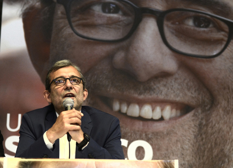 Roberto Giachetti e la canna show: “Due grappe e la verità sulle droghe light”